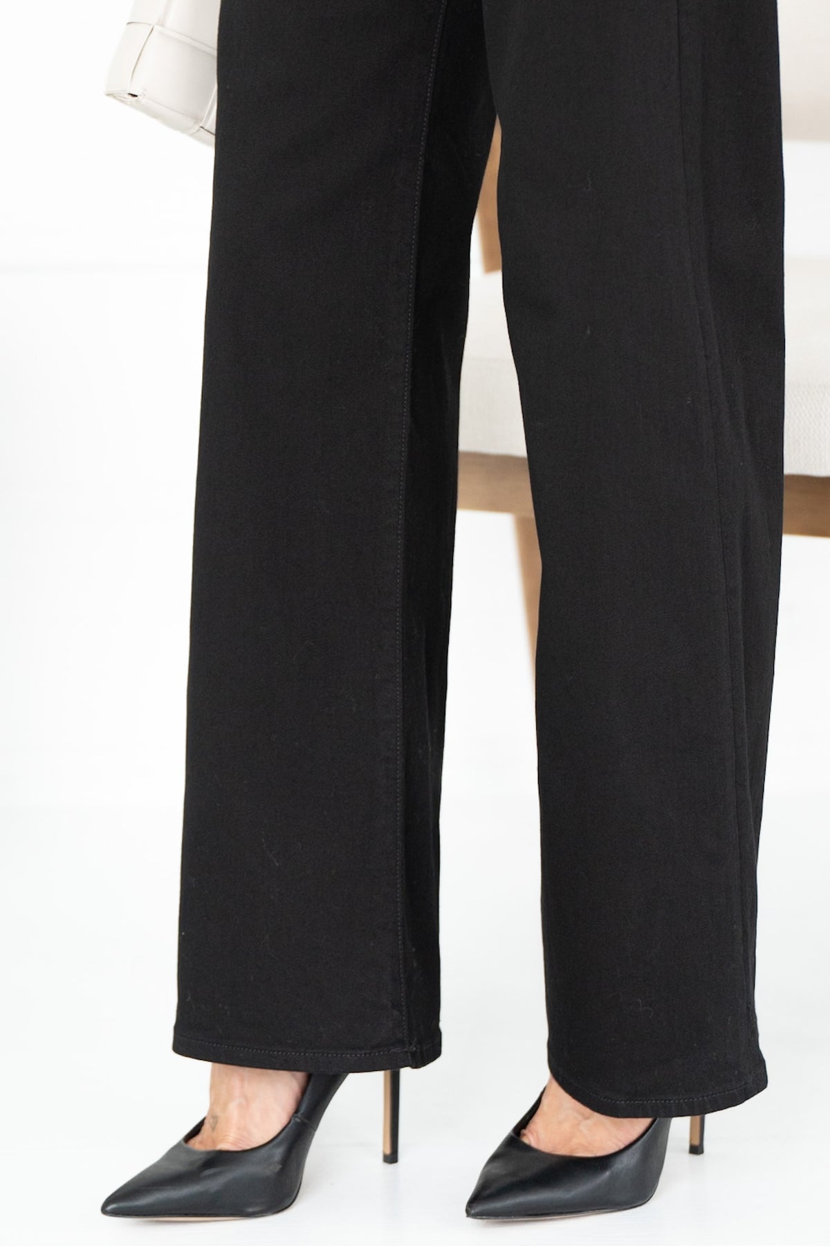 PALOMA WIDE LEG JEANS IN BLACK