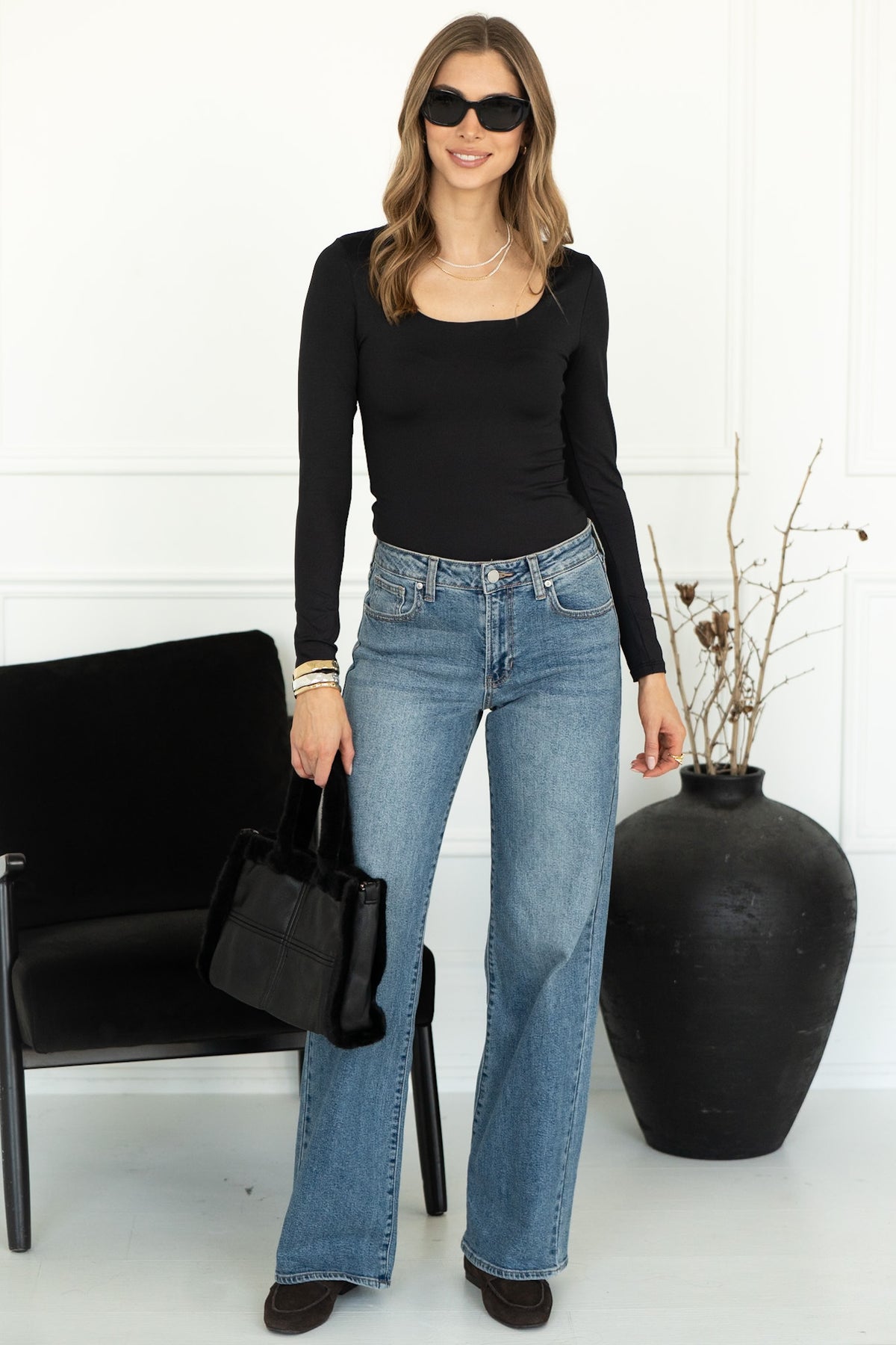 IVY U NECK LONG SLEEVE TOP IN BLACK