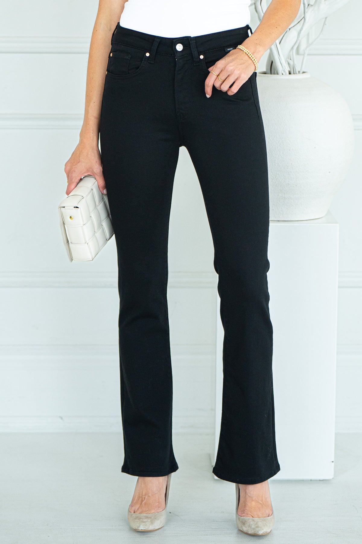 MARIA FLARE JEANS-BK