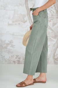 CARRSON SOFT CURVE GROMMET JEANS