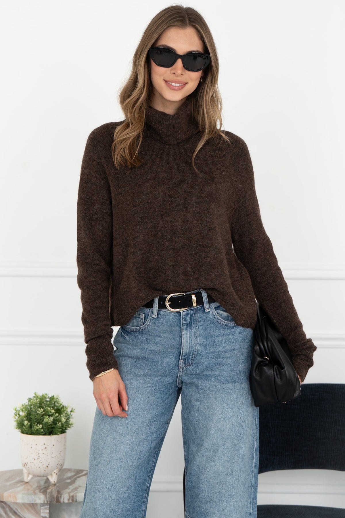 EMMETT SWEATER IN CHOCOLATE