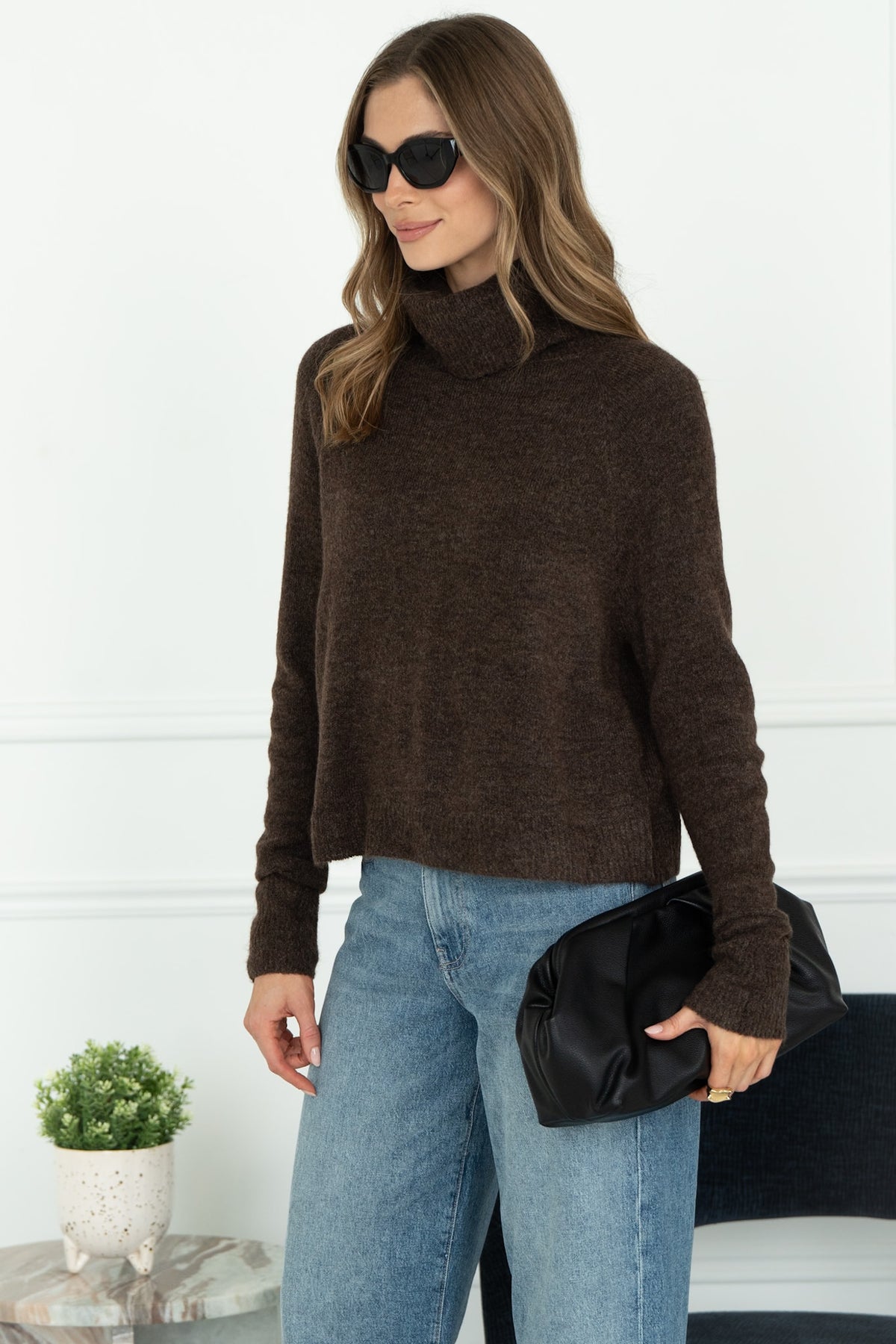 EMMETT SWEATER IN CHOCOLATE