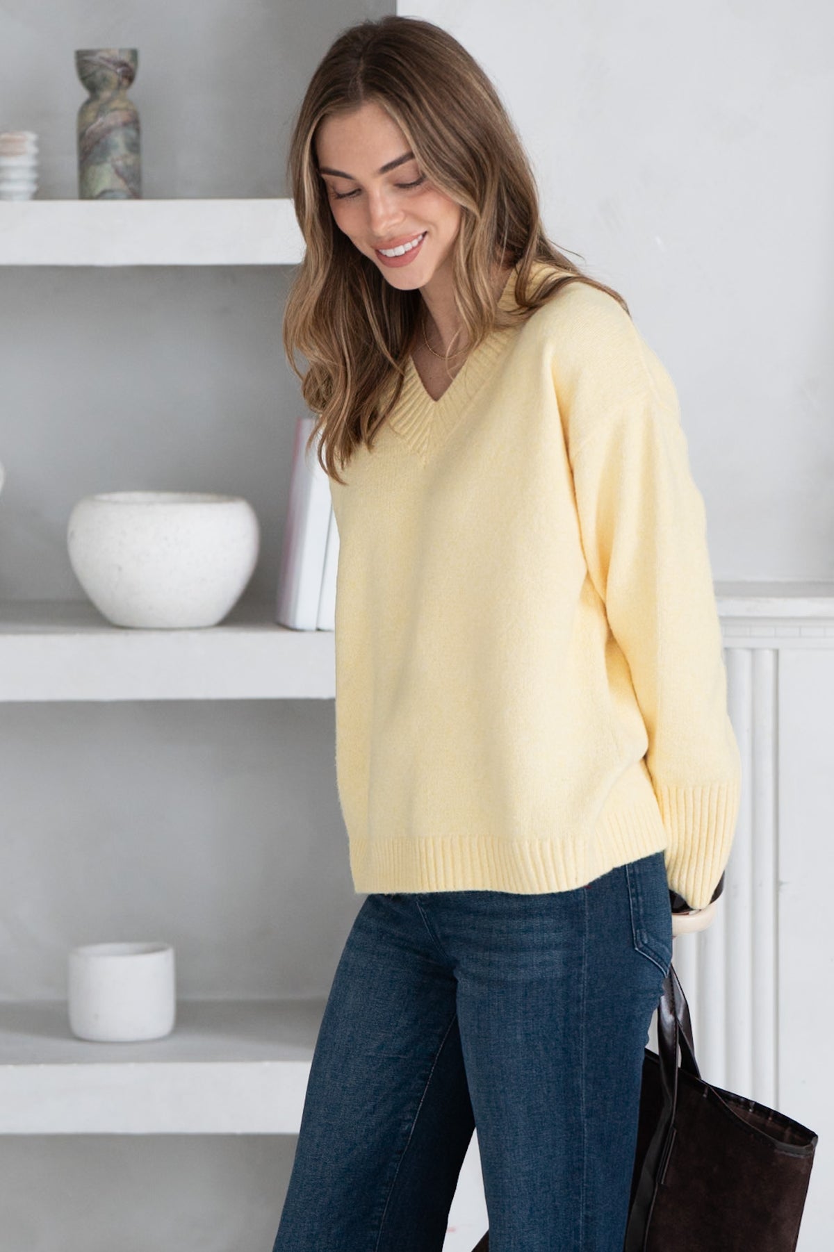 AMARA V NECK SWEATER