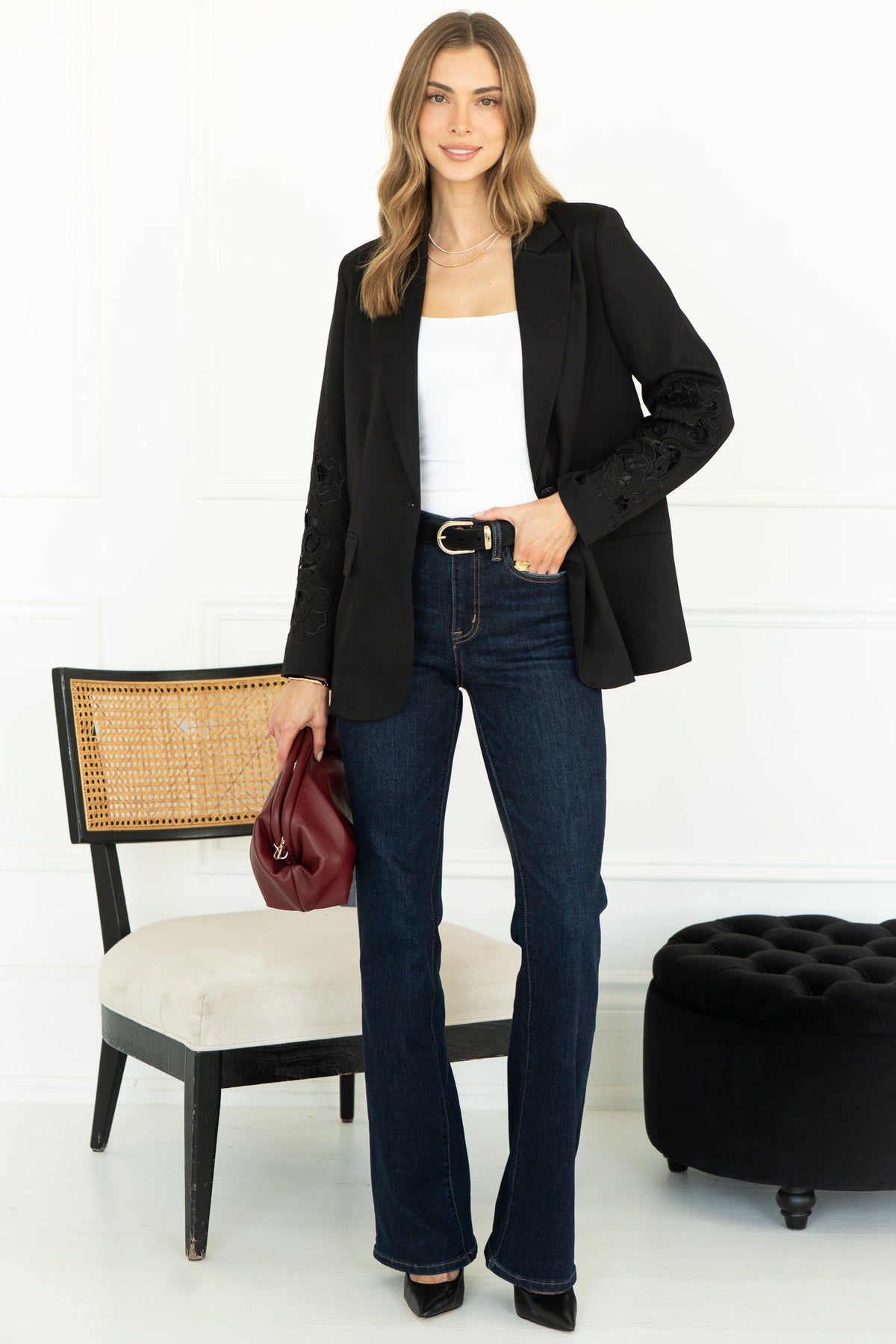 EMBROIDERED DETAIL BLAZER