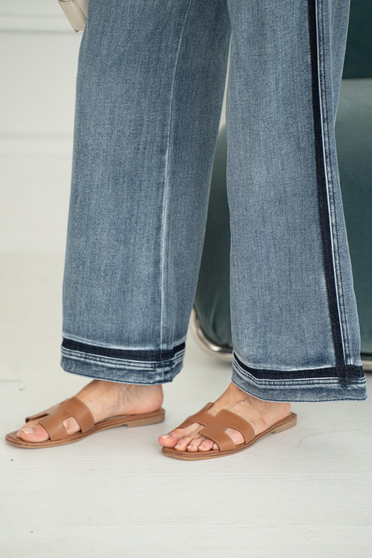 SHADOW WIDE LEG JEANS