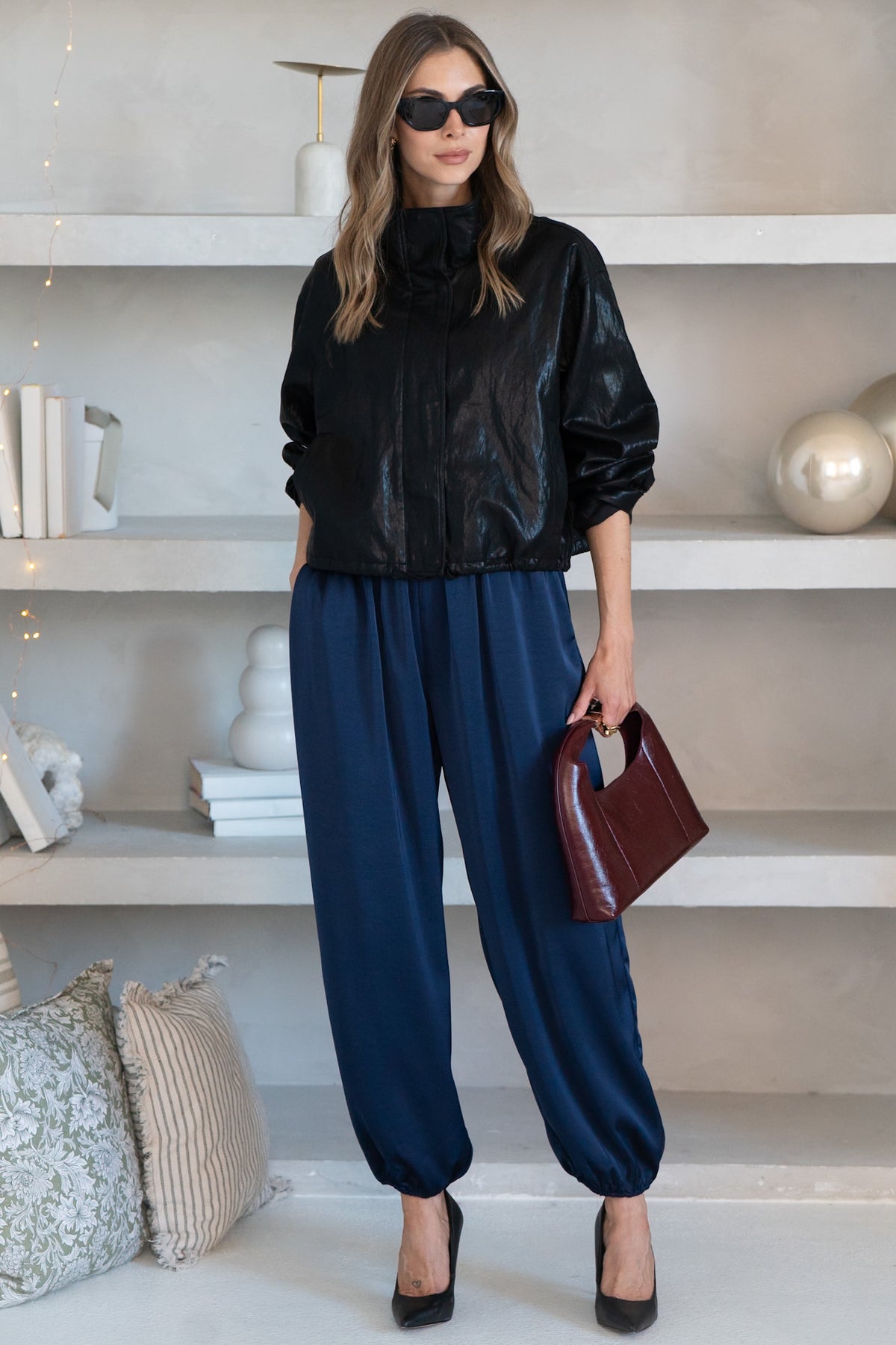 LOVE LETTER SATIN BALLOON PANTS IN NAVY