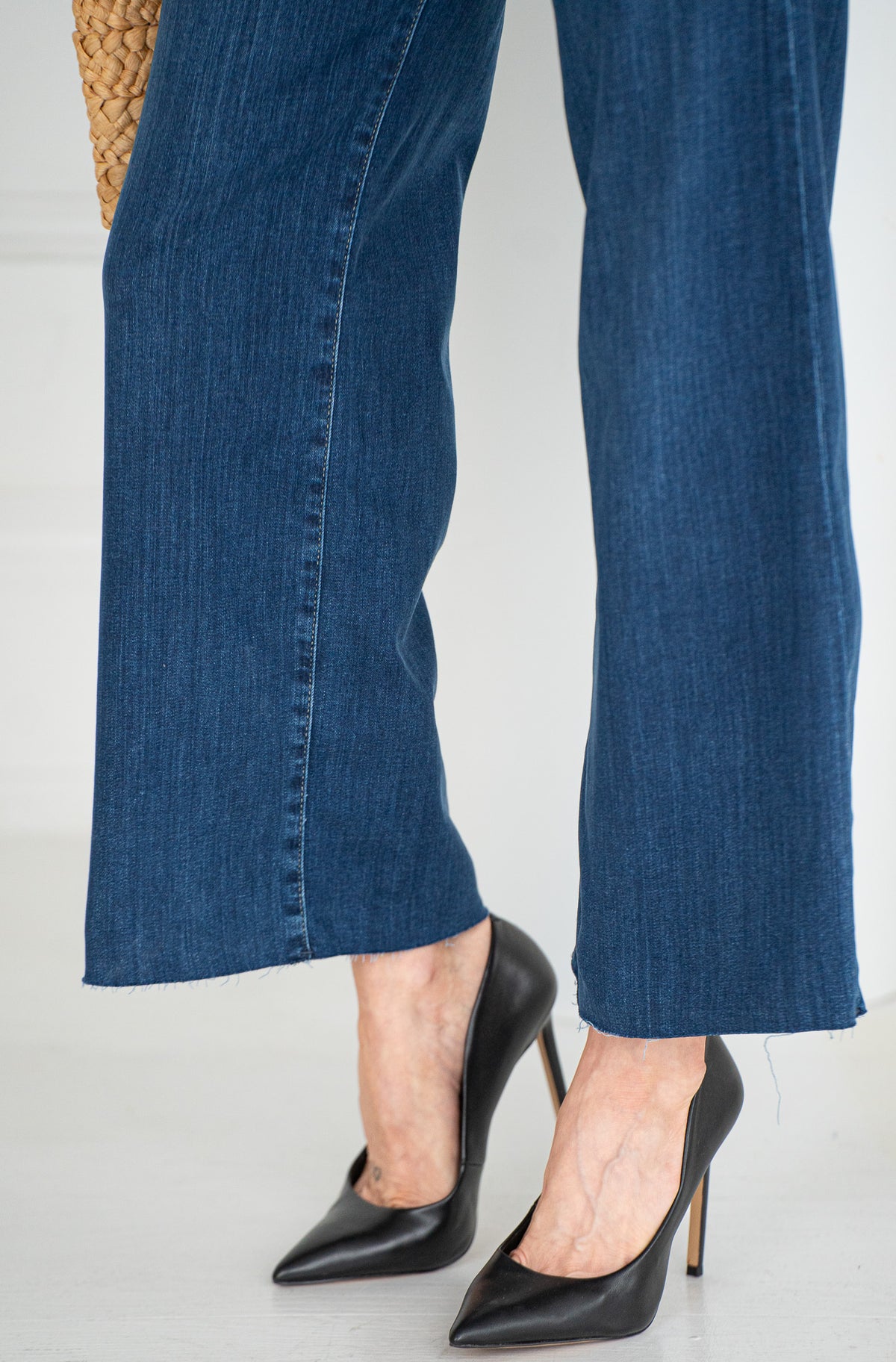 PALOMA SUPERSOFT WIDE LEG JEANS-DB