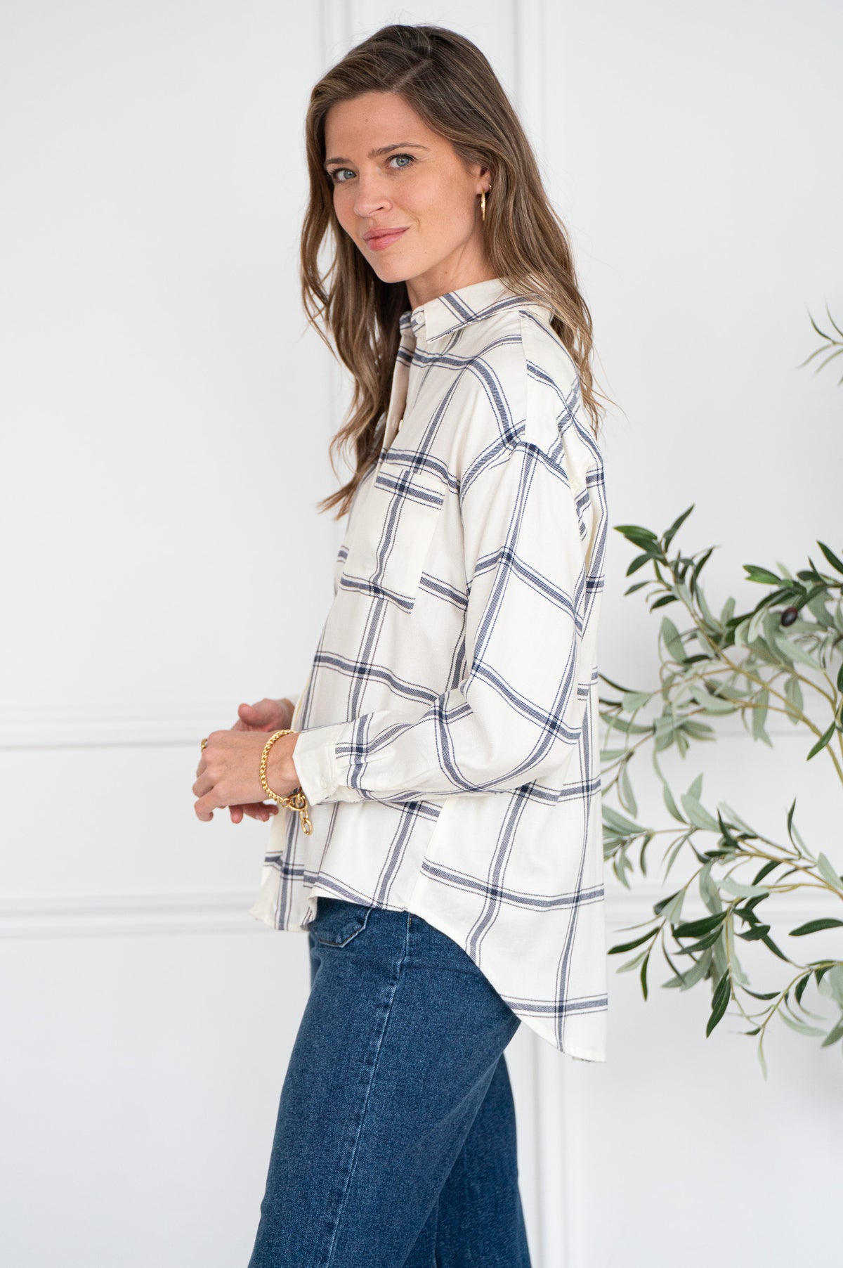 RIVER PLAID BUTTON UP-IN