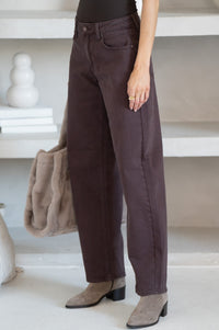 WALLACE BARREL JEANS IN BROWN