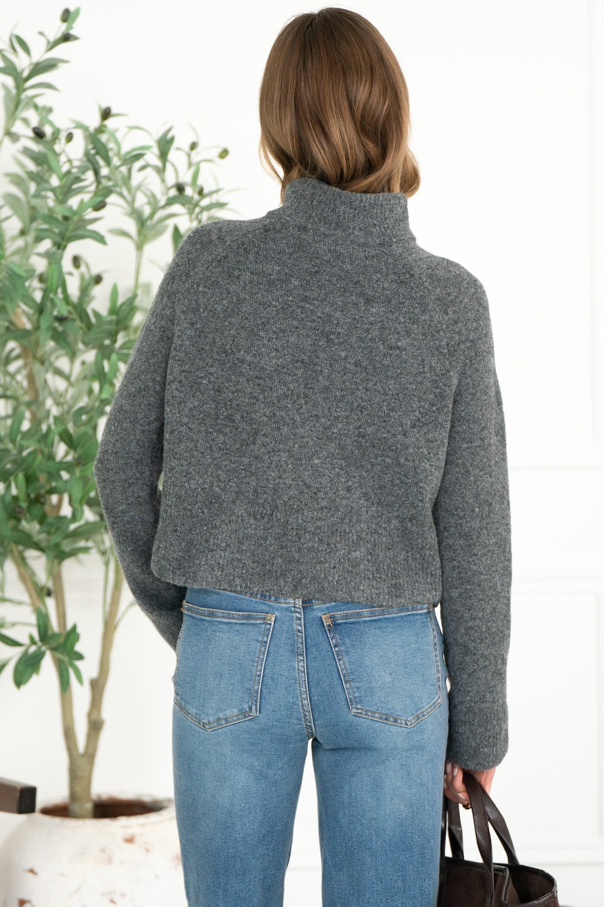 OLIVER MOCKNECK SWEATER IN GRANITE
