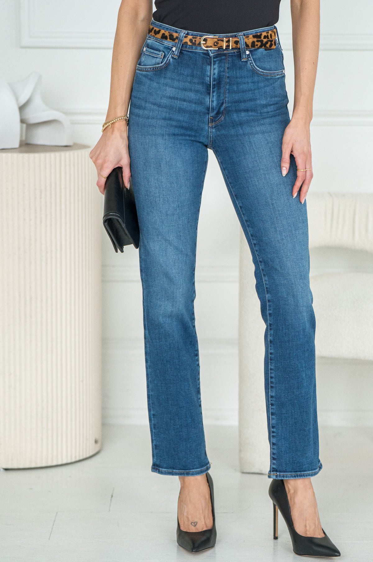 KENDRA STRAIGHT LEG JEANS-BL