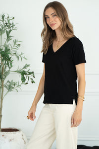 EFFORTLESS V NECK COTTON TEE IN BLACK