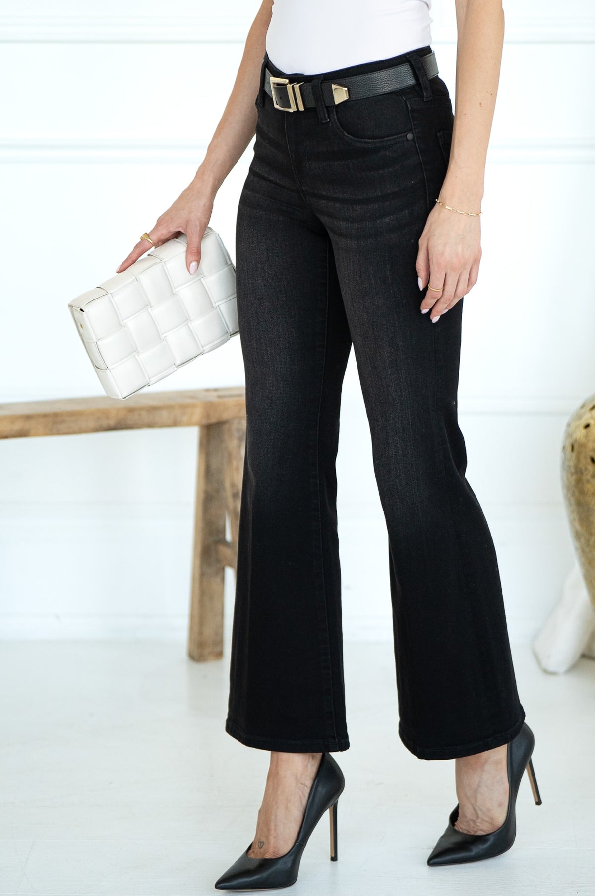 HANNAH FLARE JEANS-BK