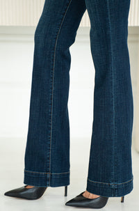 EASTMOOR LUCY BOOTCUT JEANS