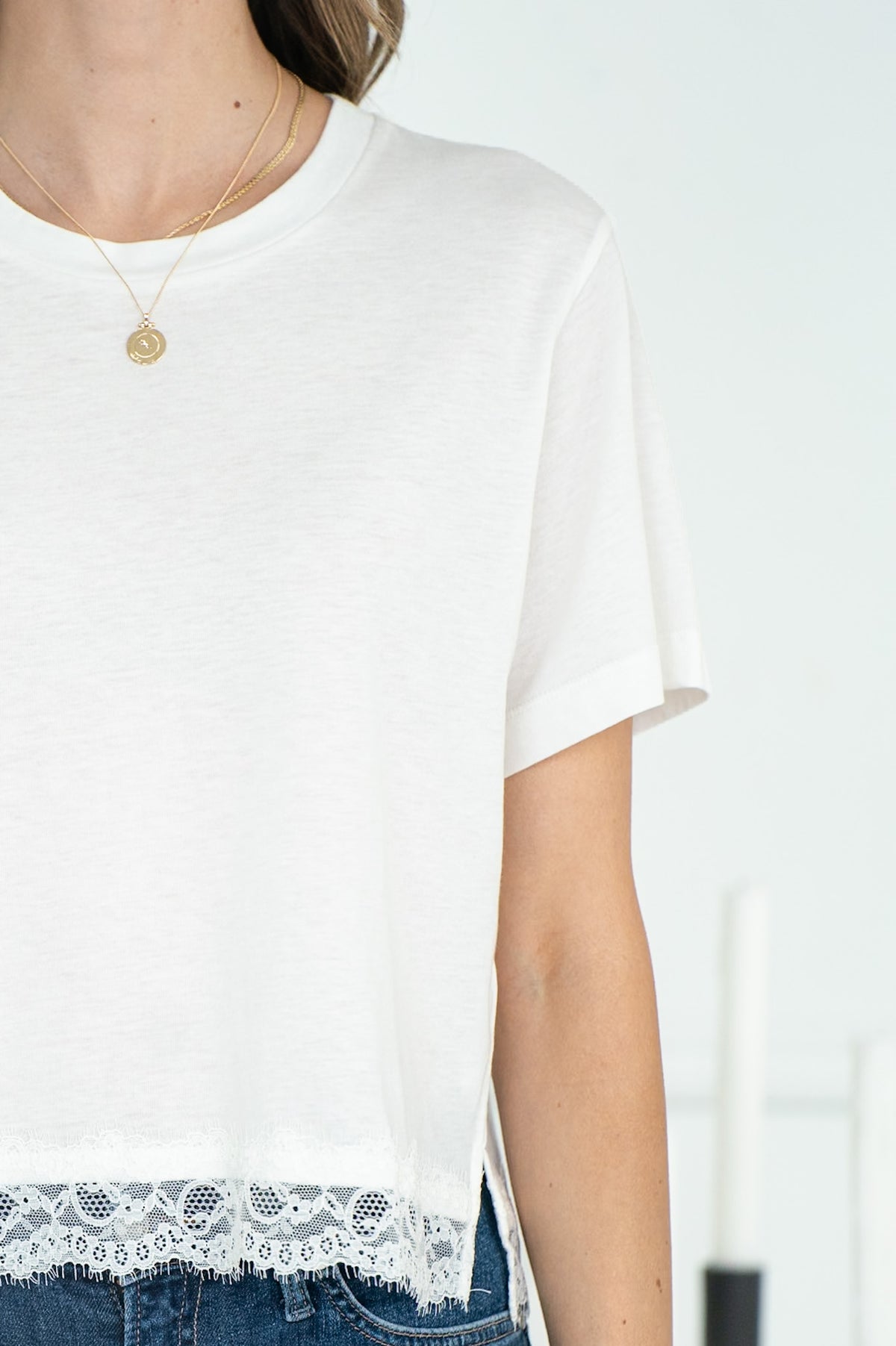 LAINEY LACE TRIM TEE IN SHELL