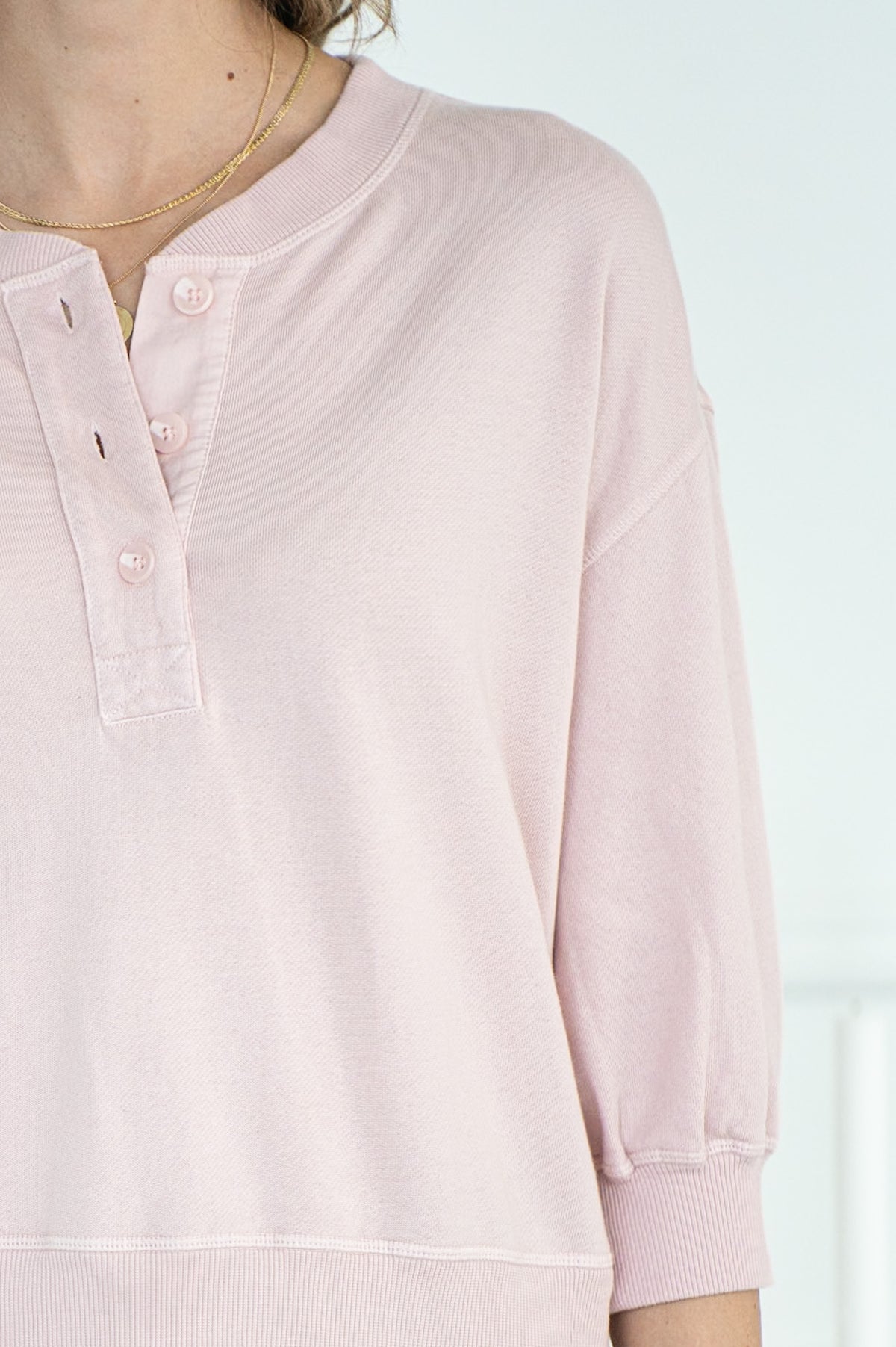 MINA COTTON MODAL 3/4 SLEEVE HENLEY PULLOVER