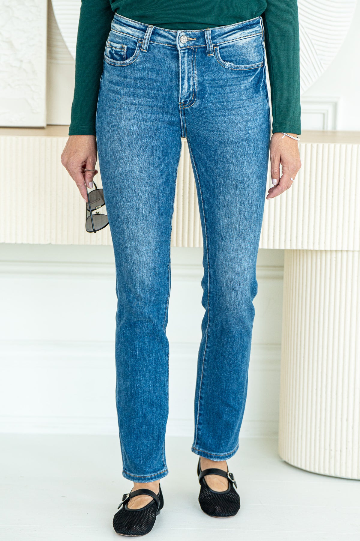 JEANNE STRAIGHT LEG JEANS