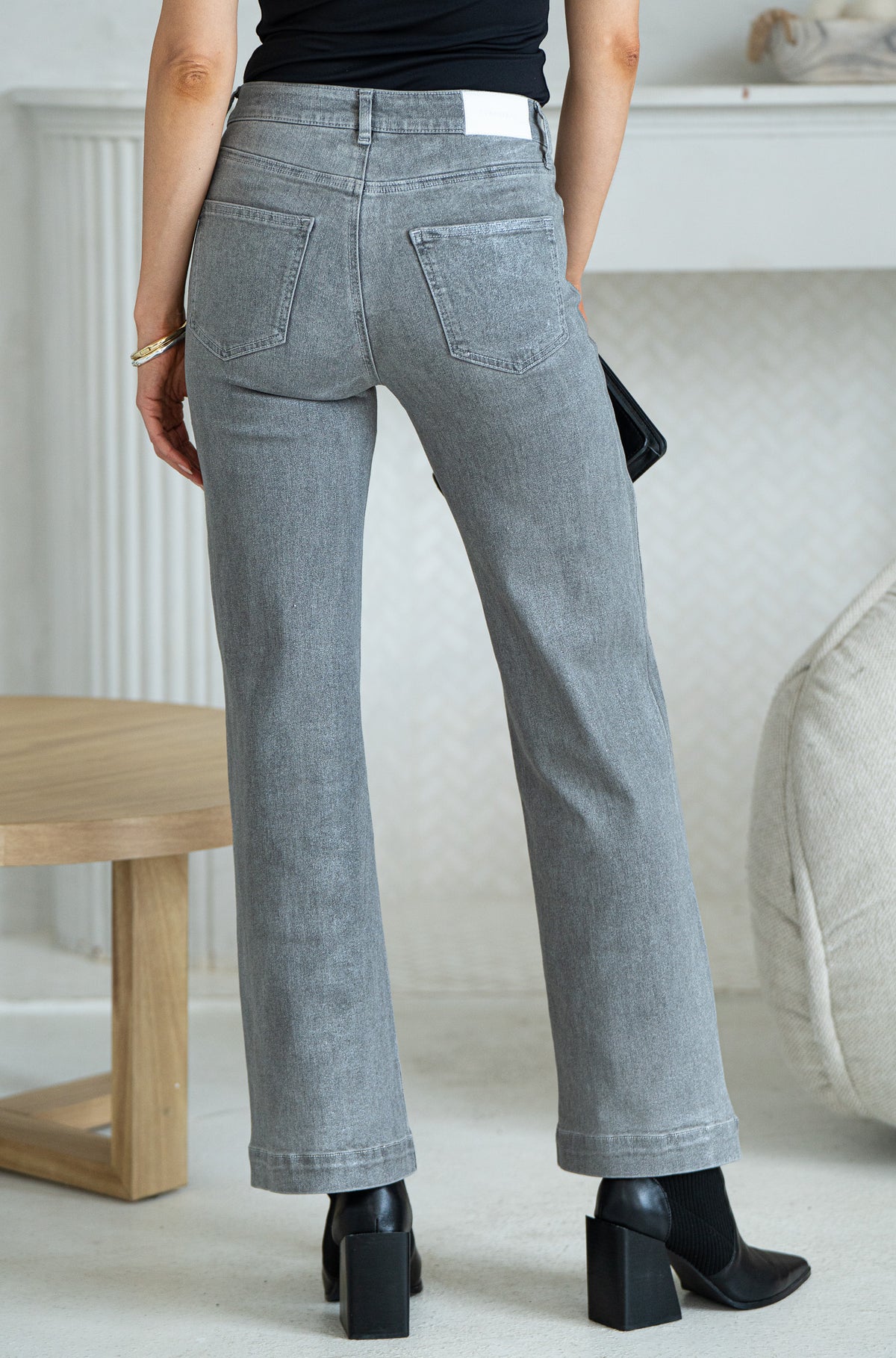 BREAK THE ICE METALLIC STRETCH JEANS
