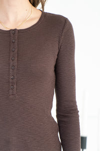 KENLEY COTTON MODAL RUFFLE CUFF HENLEY IN MOCHA