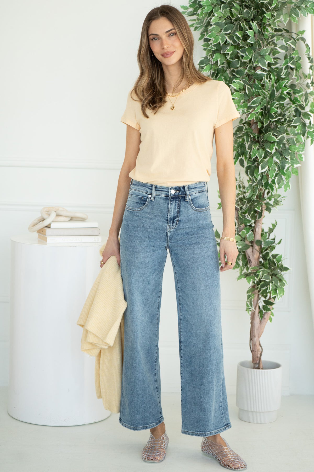 CARBON WIDE LEG JEANS