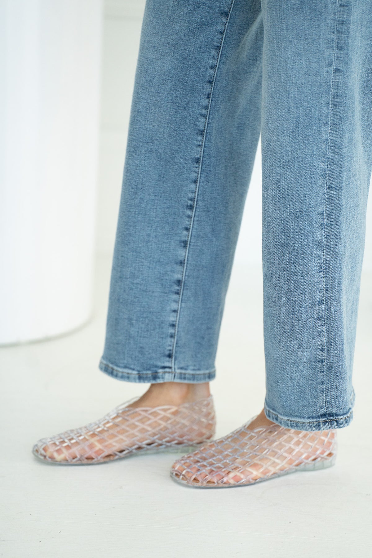 CARBON WIDE LEG JEANS