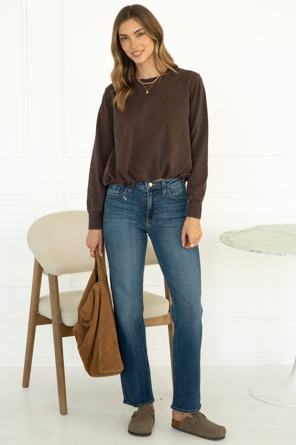 LONG WEEKEND COTTON BUBBLE HEM SWEATSHIRT IN BROWN