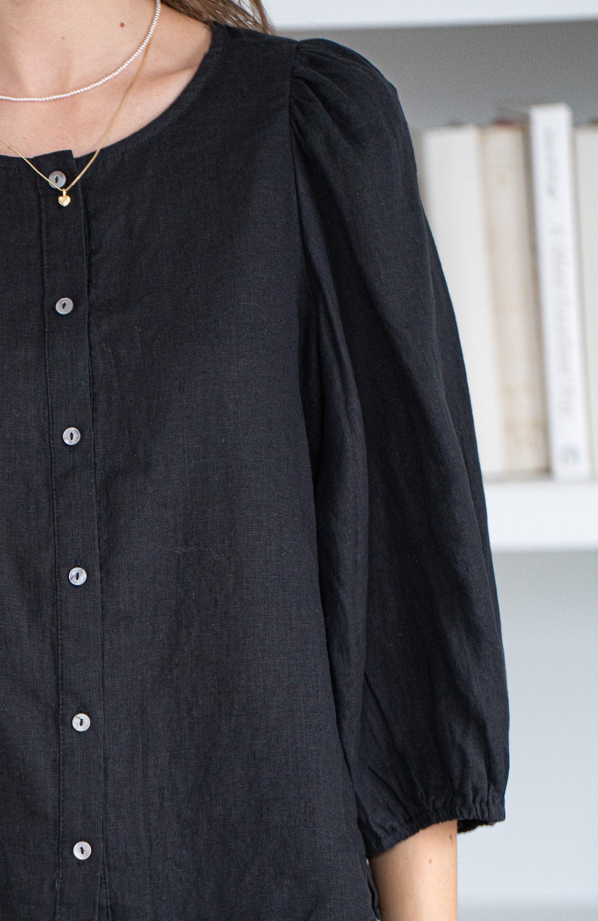 SILA 3/4 SLV LINEN BLOUSE-BK