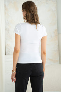 THE GETAWAY FITTED TEE-WH