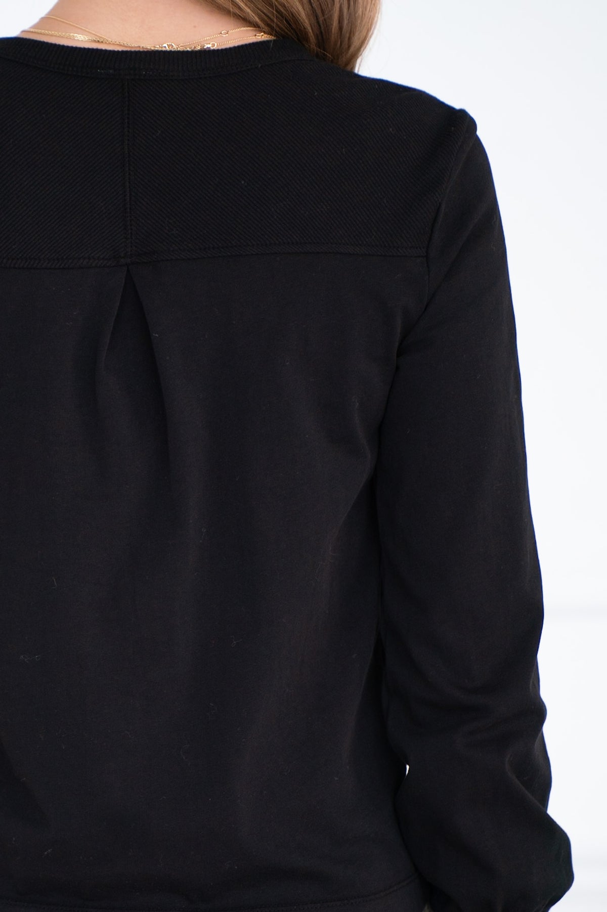 POSITANO COTTON MITERED BACK CARDIGAN IN BLACK