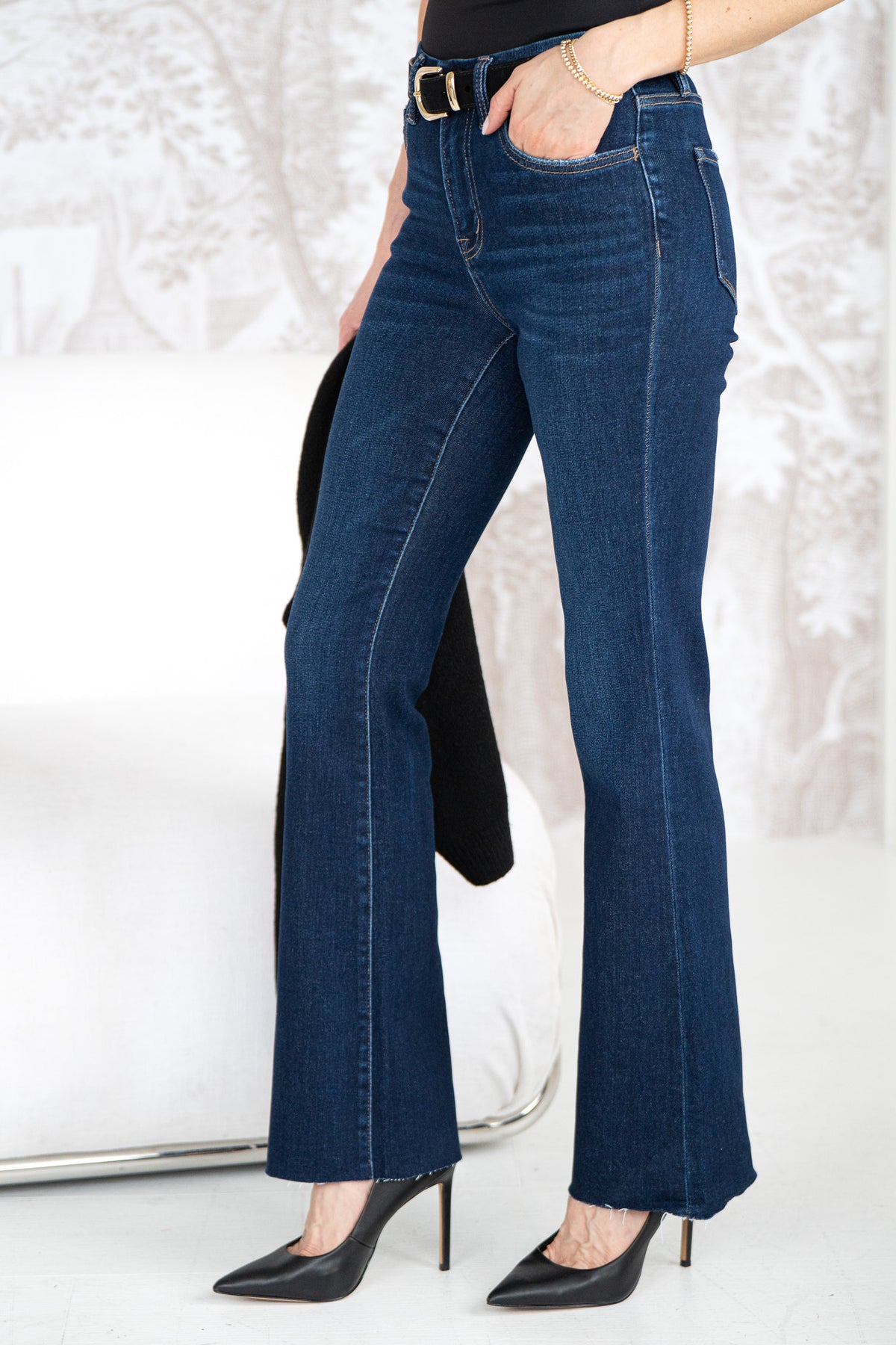 SKYLAR RAW HEM BOOTCUT JEANS