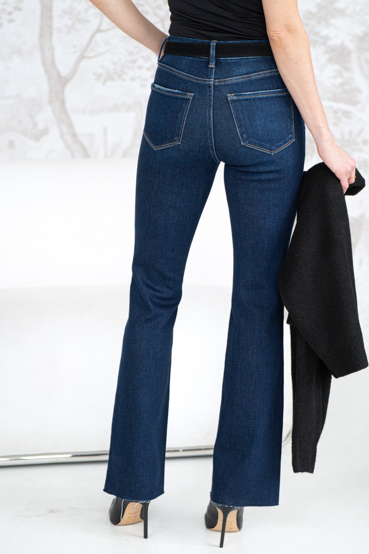 SKYLAR RAW HEM BOOTCUT JEANS