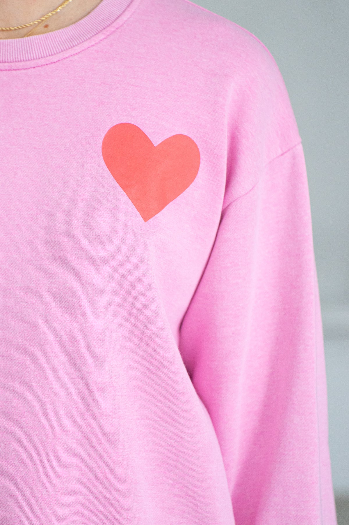 PERRY HEART PULLOVER