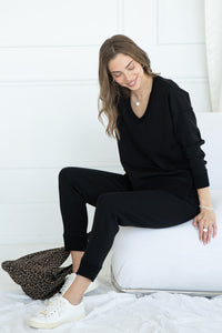 AUSTIN LUX V NECK PULLOVER