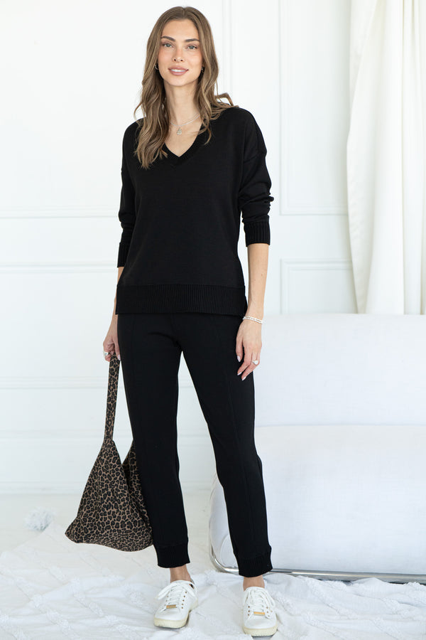 AUSTIN LUX V NECK PULLOVER