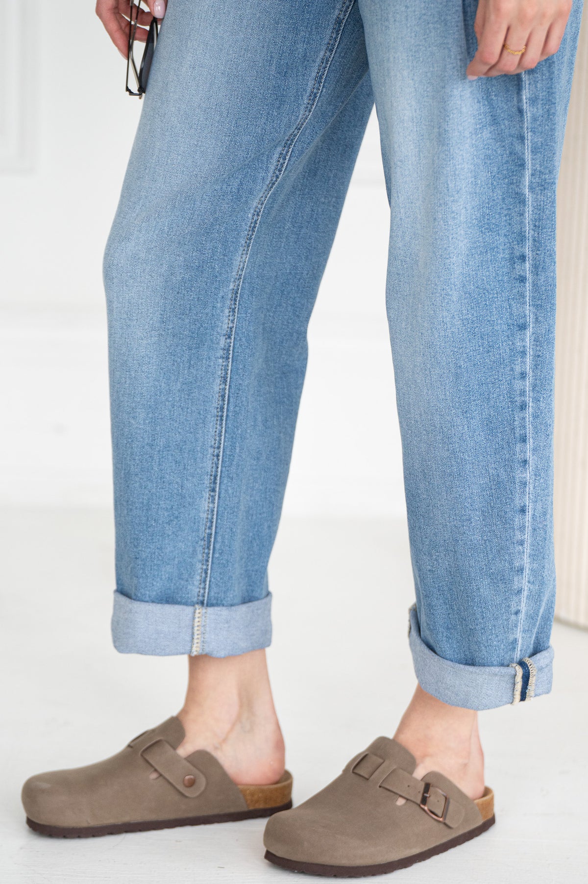 KATE CUFFED BARREL JEANS-BL