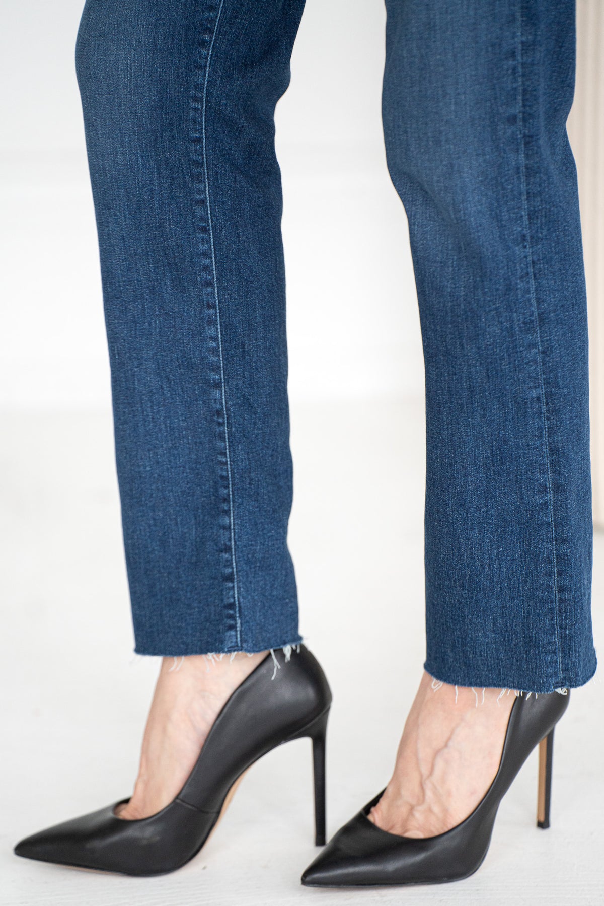 NEW YORK STRAIGHT LEG JEANS-DB