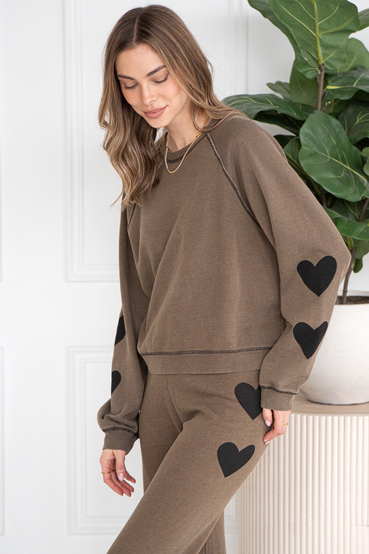 KEVVY HEART SWEATSHIRT