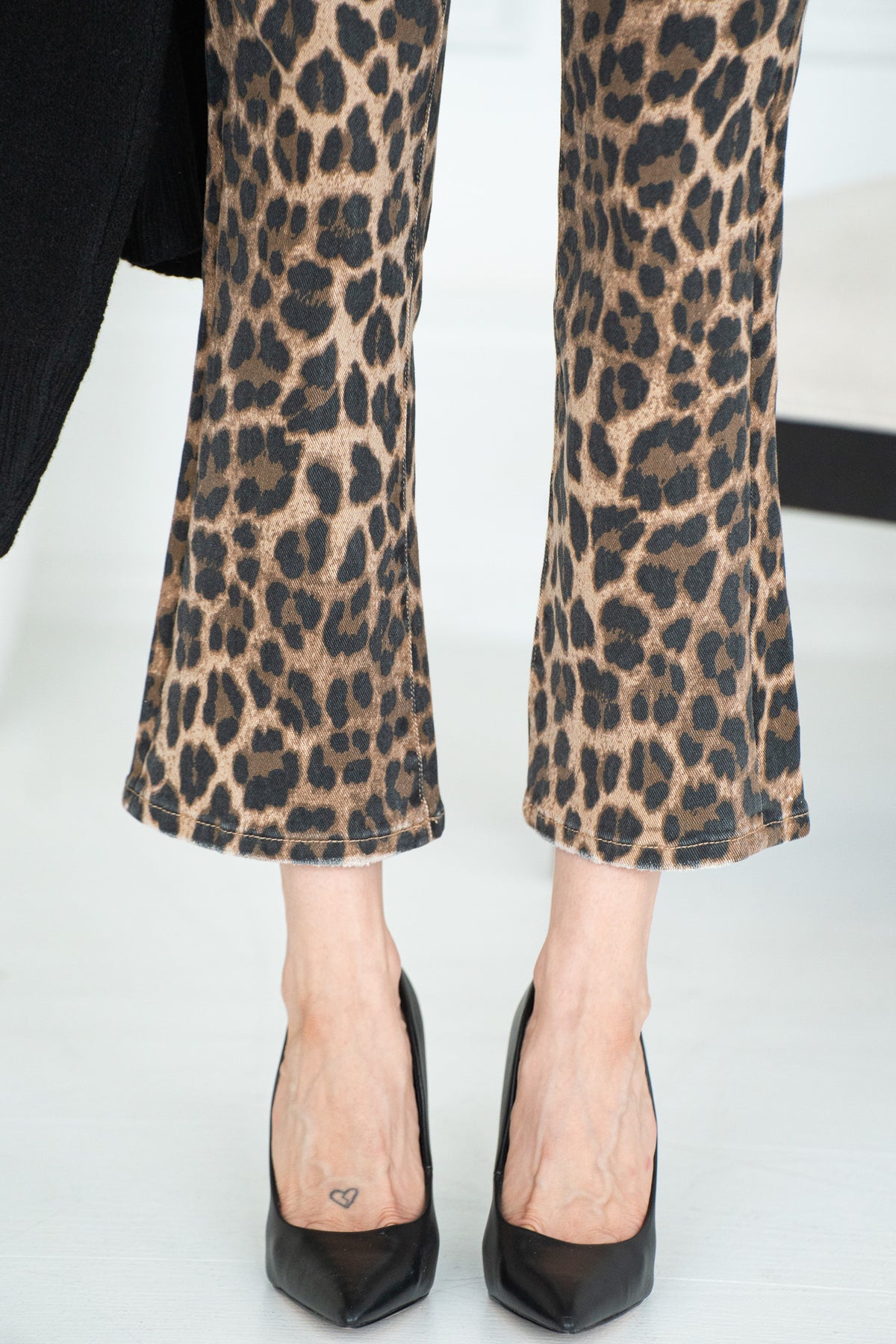 READY TO PRANCE LEOPARD JEANS