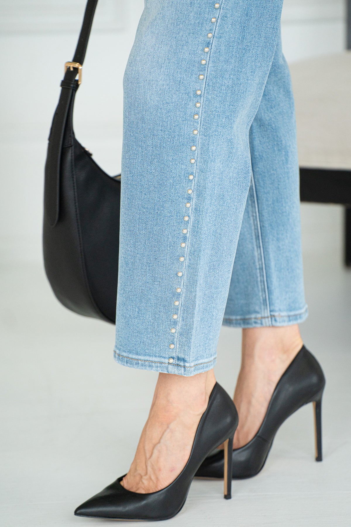 STUD SLIM WIDE LEG JEANS-LB