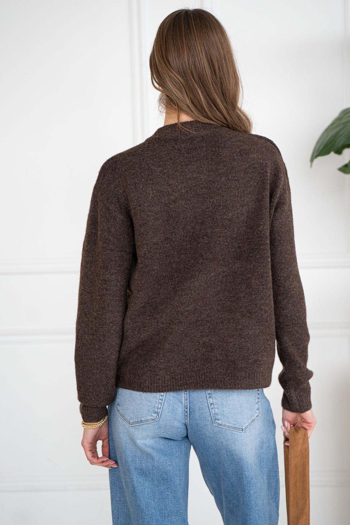 CHARLIE V NECK SWEATER-BR