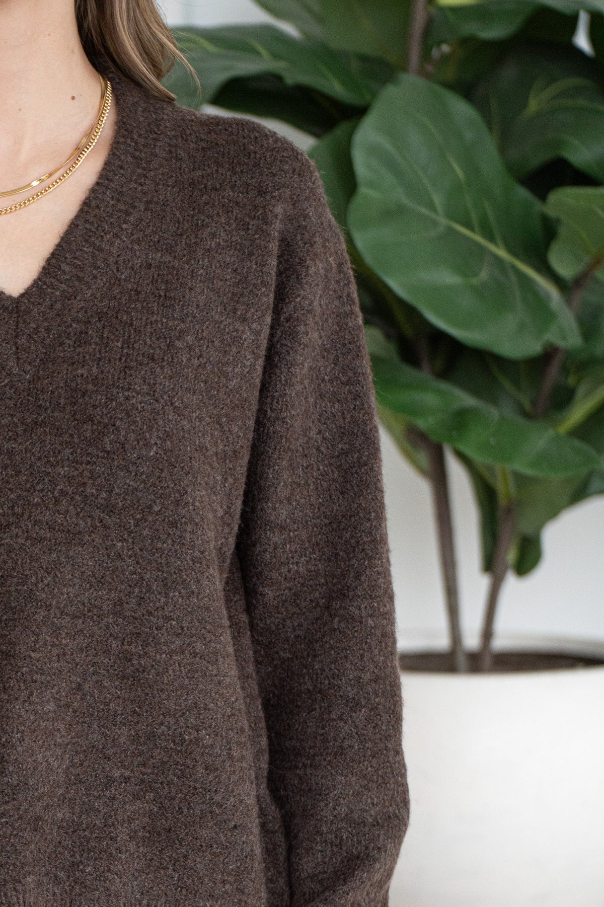 CHARLIE V NECK SWEATER-BR