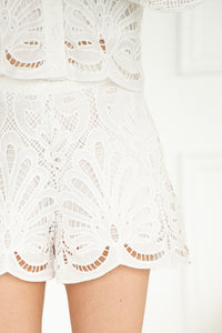 STILLER LACE SHORTS