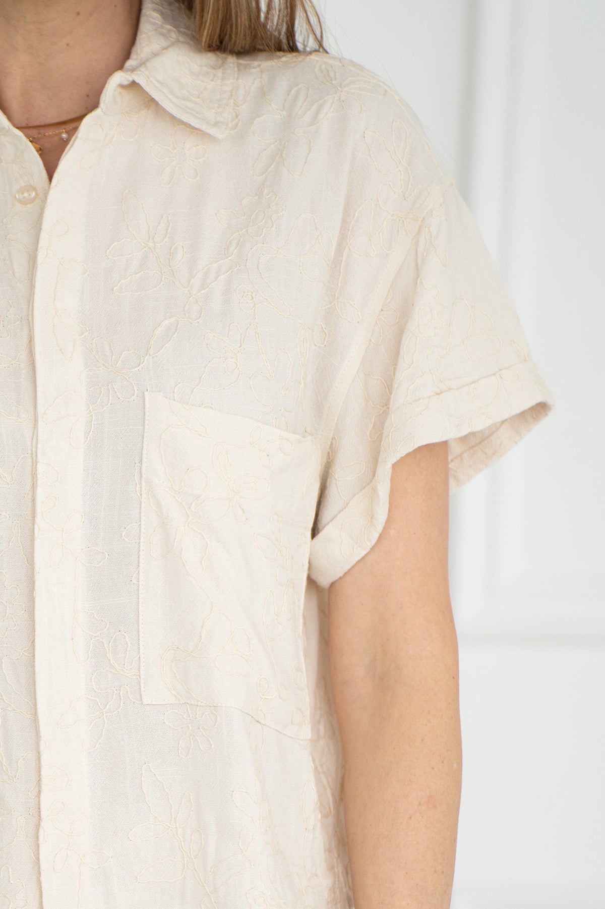 EASY BREEZY STITCH DETAIL TOP