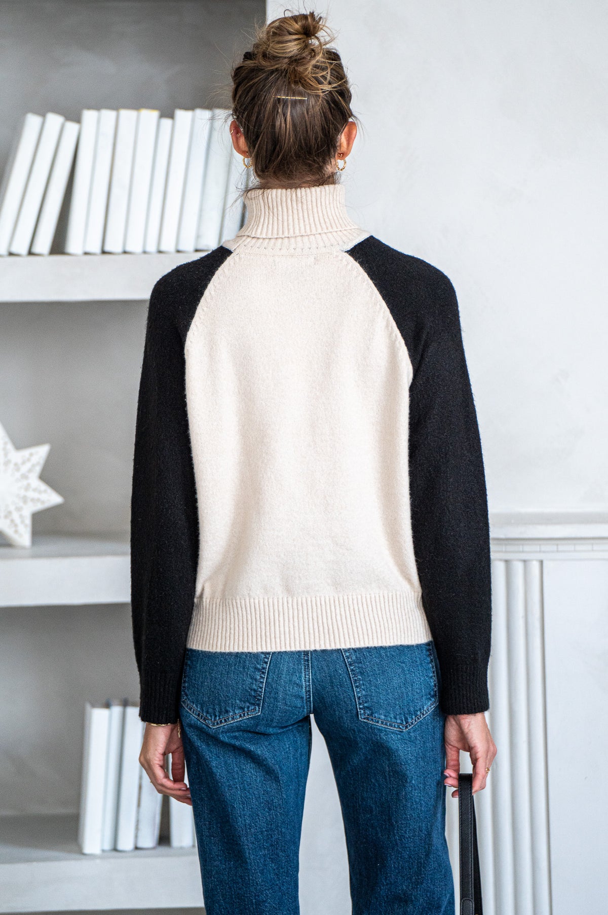 COZY DAY SWEATER